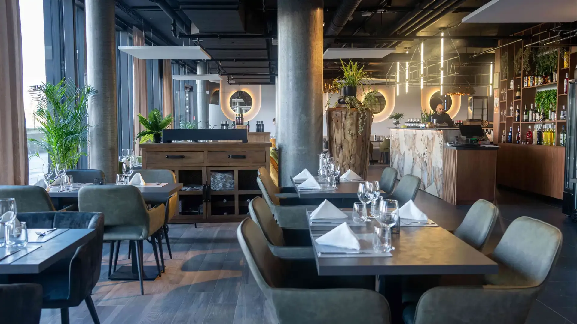 The dining room and the bar