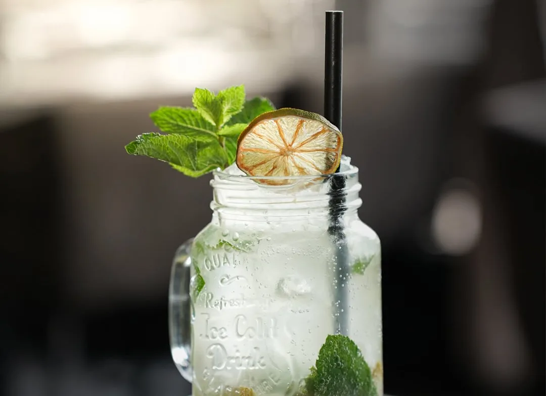 A mojito at the bar